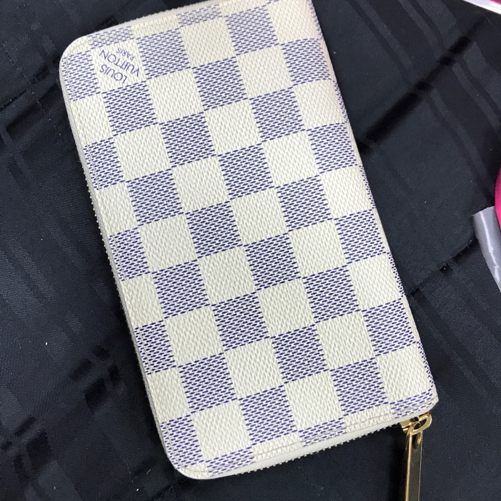 Louis Vuitton Damiere Azure Zippy Compact Wallet
